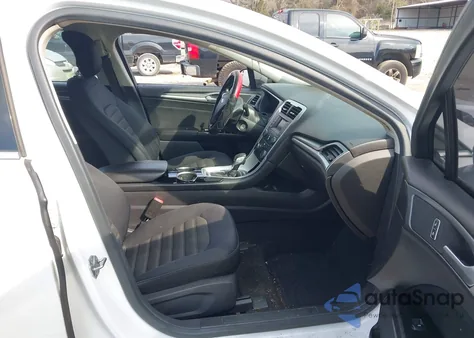 2013 Ford Fusion Se z USA, uszkodzony, nr VIN 3FA6P0H70DR249661